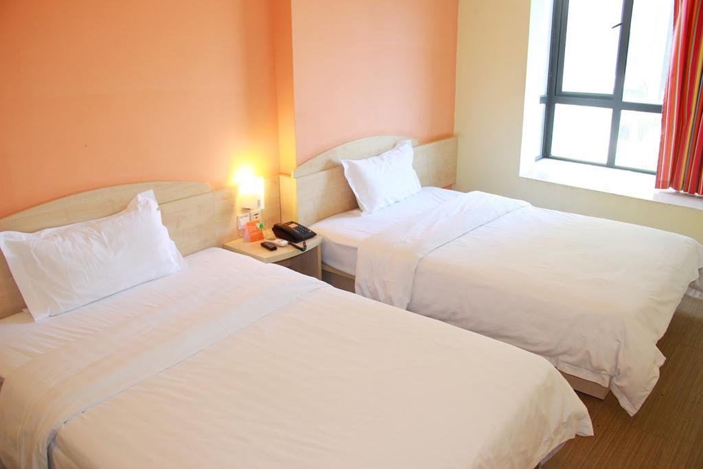 7Days Inn Chongqing Shapingba Pedestrian Street Bagian luar foto